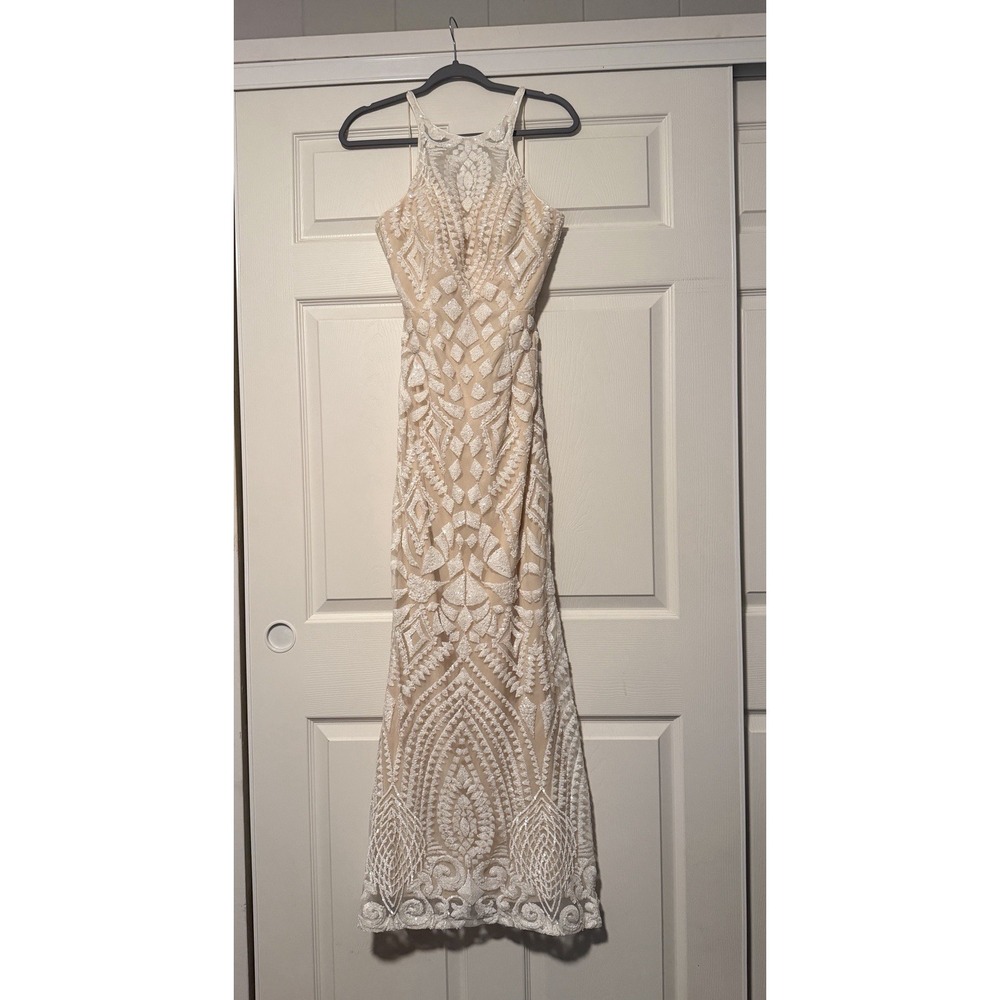 Dave & Johnny Y2K White Nude Art Deco Geometric Sequin Formal Prom Dress Fairy